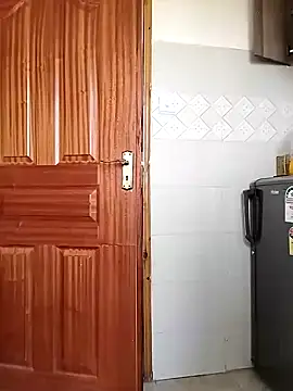 Winnie - online show from 12-08-24, 09:35