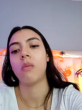 Snapshot of Julie_Bennet chatting on 10-23-25, 03:50 Julie Bennet online show from 10-23-25, 03:50