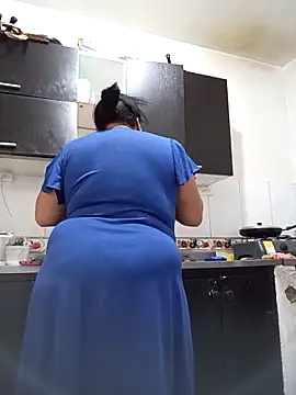 Shanttal0272 online show from 10-11-25, 01:31