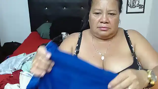 Shanttal0272 online show from 10-21-25, 09:59