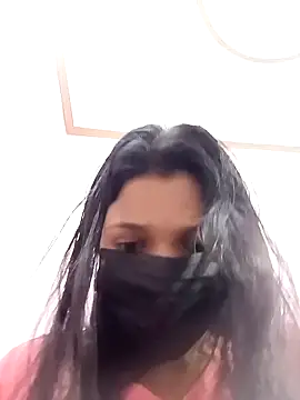 Snapshot of Beauty-khan chatting on 12-30-24, 03:02 Beauty-khan online show from 12-30-24, 03:02