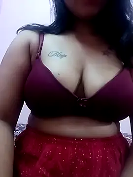 Snapshot of Beauty-khan chatting on 01-12-25, 09:29 Beauty-khan online show from 01-12-25, 09:29