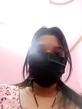 Snapshot of Beauty-khan chatting on 01-17-25, 12:21 Beauty-khan online show from 01-17-25, 12:21