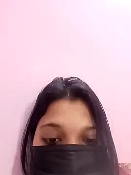 Snapshot of Beauty-khan chatting on 01-17-25, 10:34 Beauty-khan online show from 01-17-25, 10:34