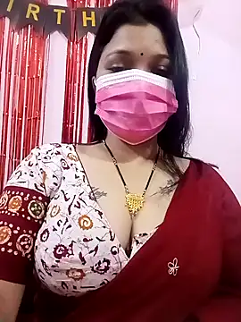 Snapshot of Beauty-khan chatting on 02-02-25, 01:52 Beauty-khan online show from 02-02-25, 01:52