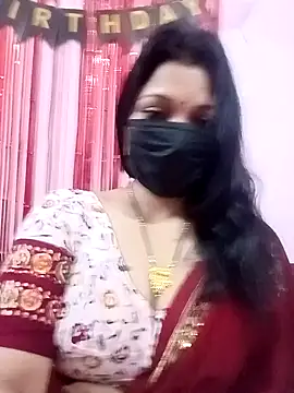 Snapshot of Beauty-khan chatting on 02-02-25, 11:42 Beauty-khan online show from 02-02-25, 11:42