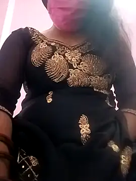 Snapshot of Beauty-khan chatting on 02-26-25, 09:42 Beauty-khan online show from 02-26-25, 09:42