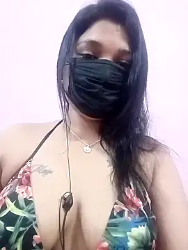 Snapshot of Beauty-khan chatting on 03-20-25, 01:04 Beauty-khan online show from 03-20-25, 01:04