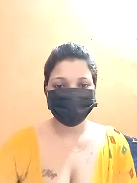 Snapshot of Beauty-khan chatting on 09-25-25, 08:29 Beauty-khan online show from 09-25-25, 08:29