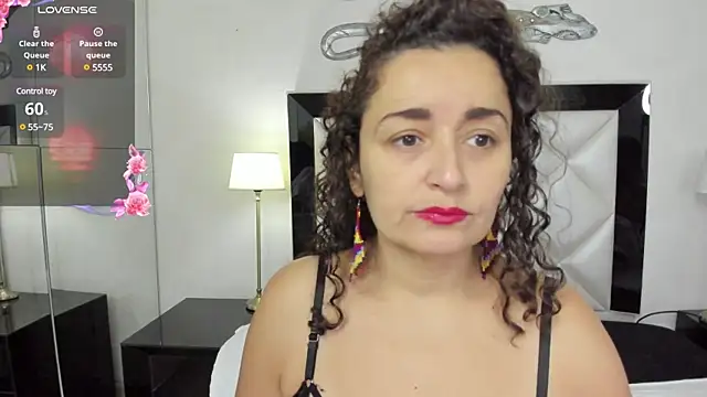 Snapshot of _luna__sweet_ chatting on 02-02-25, 02:59 luna sweet online show from 02-02-25, 02:59