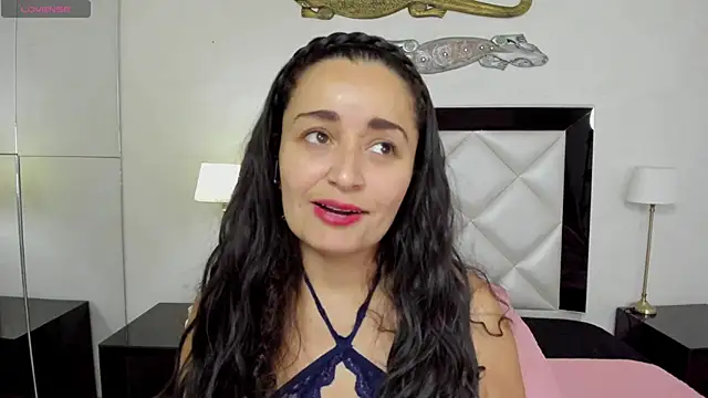Snapshot of _luna__sweet_ chatting on 02-07-25, 06:45 luna sweet online show from 02-07-25, 06:45