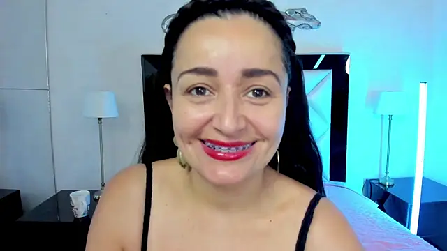 Snapshot of _luna__sweet_ chatting on 02-27-25, 03:25 luna sweet online show from 02-27-25, 03:25
