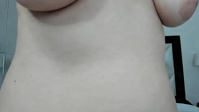Snapshot of _luna__sweet_ chatting on 03-07-25, 03:51 luna sweet online show from 03-07-25, 03:51