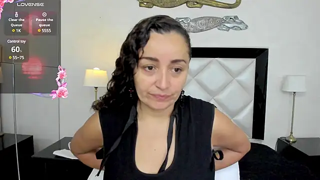 Snapshot of _luna__sweet_ chatting on 03-12-25, 03:24 luna sweet online show from 03-12-25, 03:24