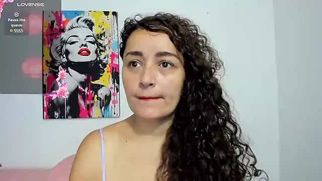Snapshot of _luna__sweet_ chatting on 03-20-25, 11:05 luna sweet online show from 03-20-25, 11:05