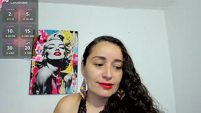 Snapshot of _luna__sweet_ chatting on 03-21-25, 11:45 luna sweet online show from 03-21-25, 11:45