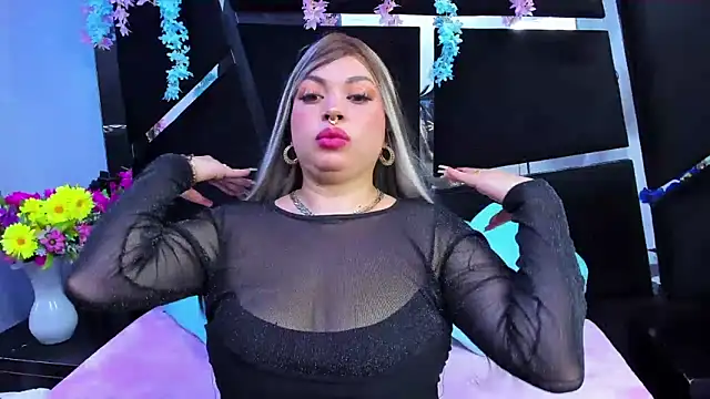 Cocoo Nuth online show from 02-15-26, 03:03