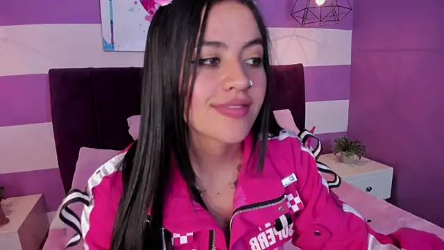 Snapshot of Alli_cooper chatting on 02-06-25, 03:41 Alli cooper online show from 02-06-25, 03:41