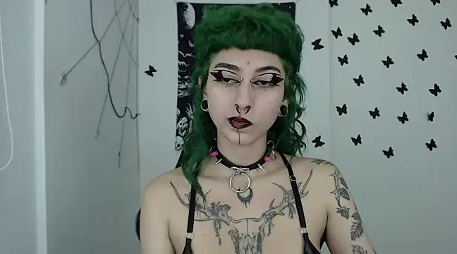 n0sferatus   online show from 12-11-24, 02:52