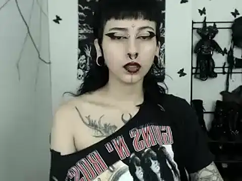 n0sferatus   online show from 09-13-25, 04:01