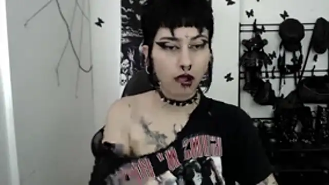 n0sferatus   online show from 11-14-25, 06:06