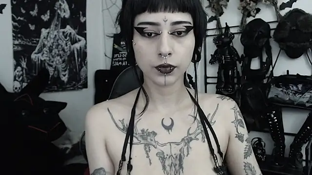 n0sferatus   online show from 07-28-26, 04:19