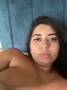Snapshot of Tara__Sexy chatting on 03-05-25, 05:50 Tara Sexy online show from 03-05-25, 05:50