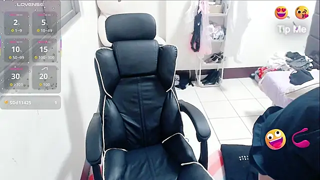 aFanny online show from 03-30-26, 03:13