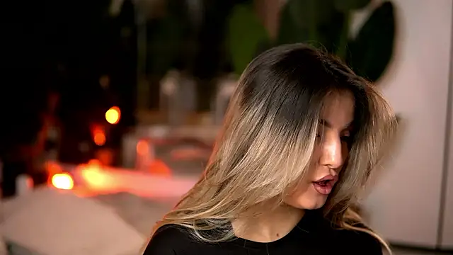 KellyMathews online show from 02-02-26, 03:16