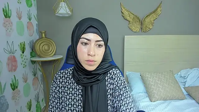 chaymae nah  online show from 01-11-25, 09:04