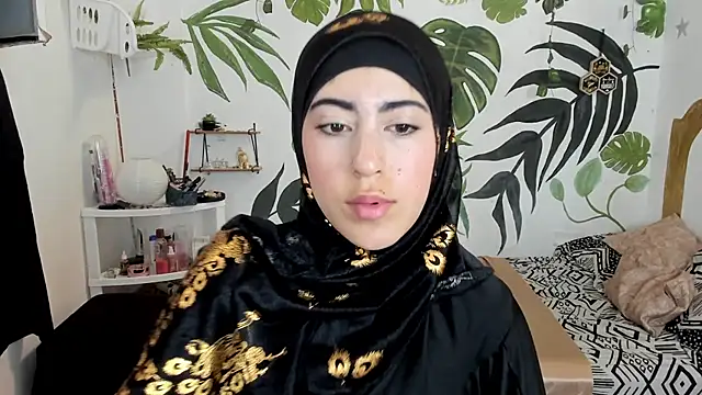 chaymae nah  online show from 12-03-25, 01:20