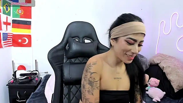 chaymae nah  online show from 07-01-26, 12:51