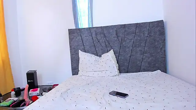 bella-black online show from 11-29-25, 12:19