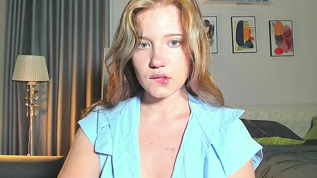 HanahCute online show from 02-26-25, 08:54