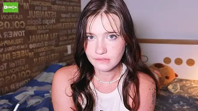 HanahCute online show from 09-13-25, 01:38