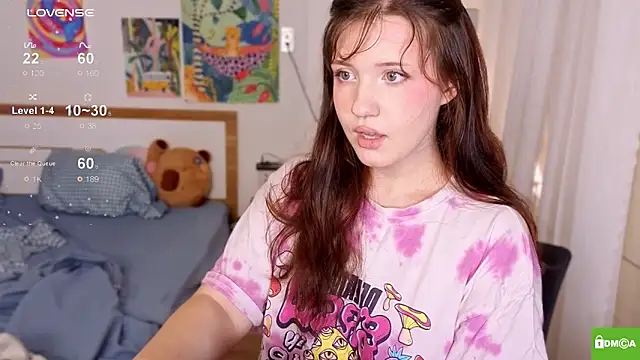 HanahCute online show from 11-26-25, 02:12