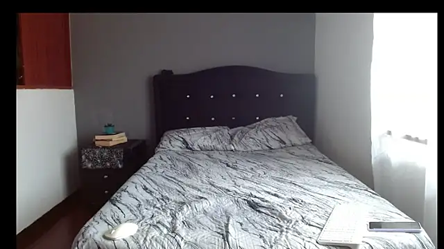 Emilia 1995 online show from 02-24-26, 06:39