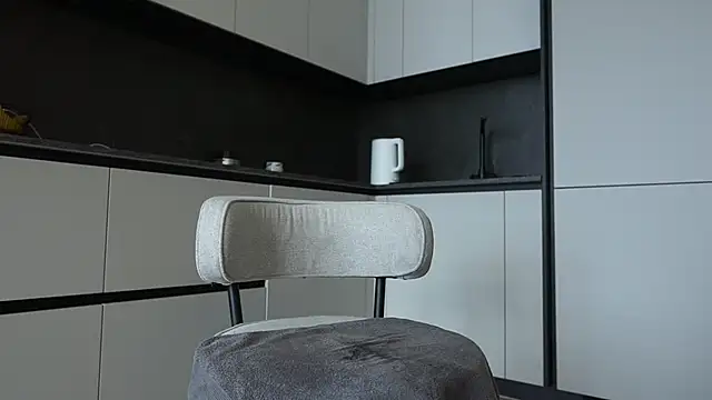 Snapshot of diffgirls2 chatting on 02-23-25, 01:10 diffgirls2 online show from 02-23-25, 01:10