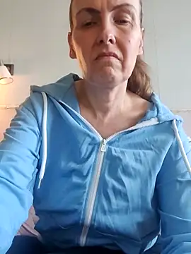 Evelina cute online show from 04-16-26, 05:41