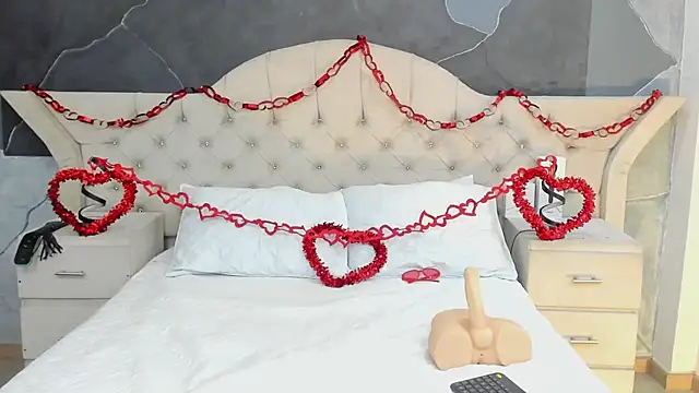 AmberGreyy  online show from 02-14-25, 03:47
