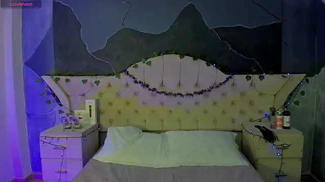 AmberGreyy  online show from 11-19-25, 06:19