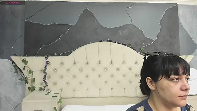 AmberGreyy  online show from 02-08-26, 01:47