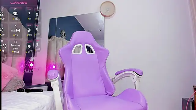 IsabellaBromsS online show from 12-17-24, 12:34