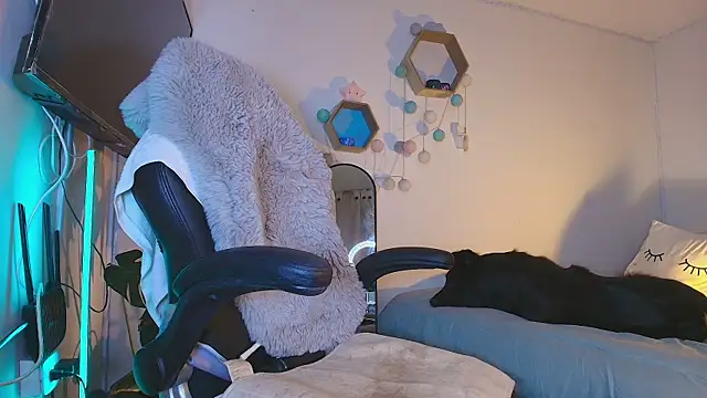 HelennaMoon  online show from 11-12-25, 09:25