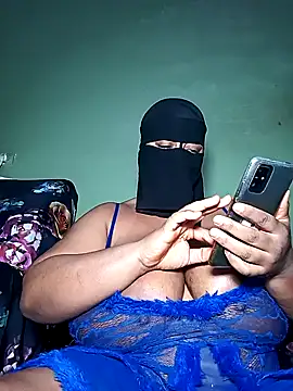 Snapshot of Loly_mor chatting on 01-11-25, 02:15 Loly mor online show from 01-11-25, 02:15