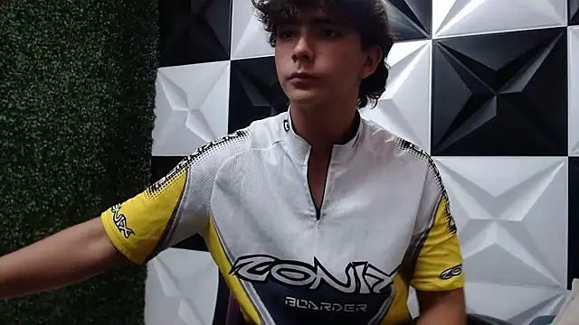 Dani cumboy online show from 12-06-24, 01:51