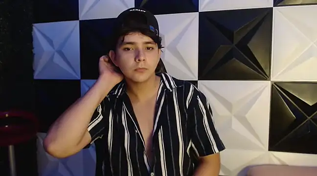 Dani cumboy online show from 02-21-25, 07:23