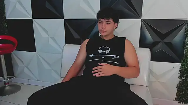 Dani cumboy online show from 10-02-25, 02:02