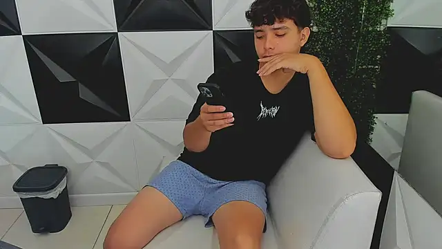 Dani cumboy online show from 10-08-25, 01:53