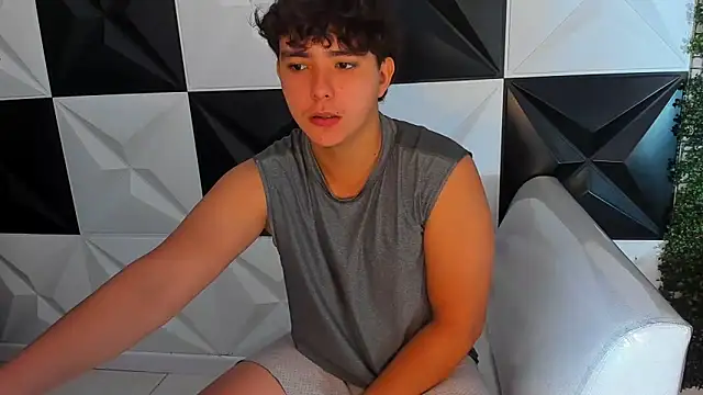 Dani cumboy online show from 10-19-25, 02:40